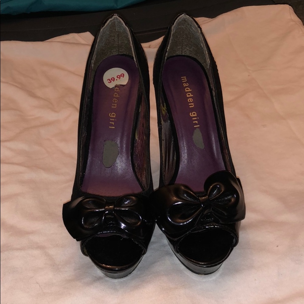 Madden Girl Bow Heels